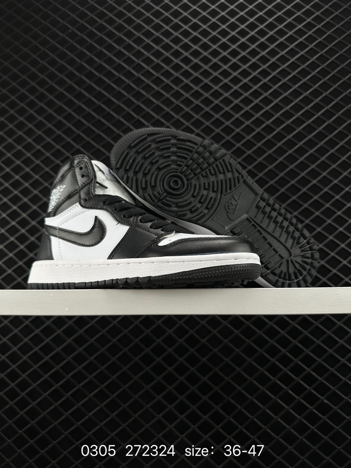 Nike Air Jordan 1 Retro High OG”Black/White“